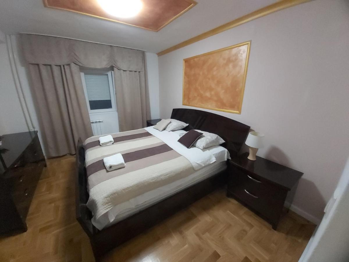 Target Apartment Banja Luka Bagian luar foto